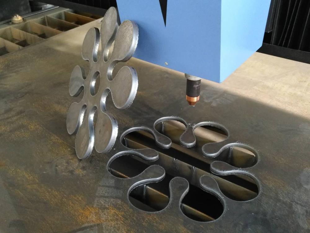 1000W Metal Sheet Cnc Fiber Laser Cutting Machine 1000W CNC-Faserlaser-Schneidemaschine für Bleche