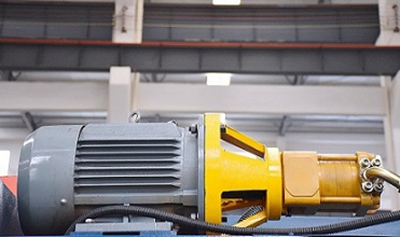 100t Cnc Metal Bending Machines, 3200 Mm Cnc Sheet Press Brake With E21 100 t CNC-Metallbiegemaschinen, 3200 mm CNC-Blech-Abkantpresse mit E21