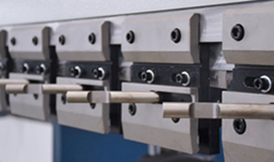 100t Cnc Metal Bending Machines, 3200 Mm Cnc Sheet Press Brake With E21 100 t CNC-Metallbiegemaschinen, 3200 mm CNC-Blech-Abkantpresse mit E21