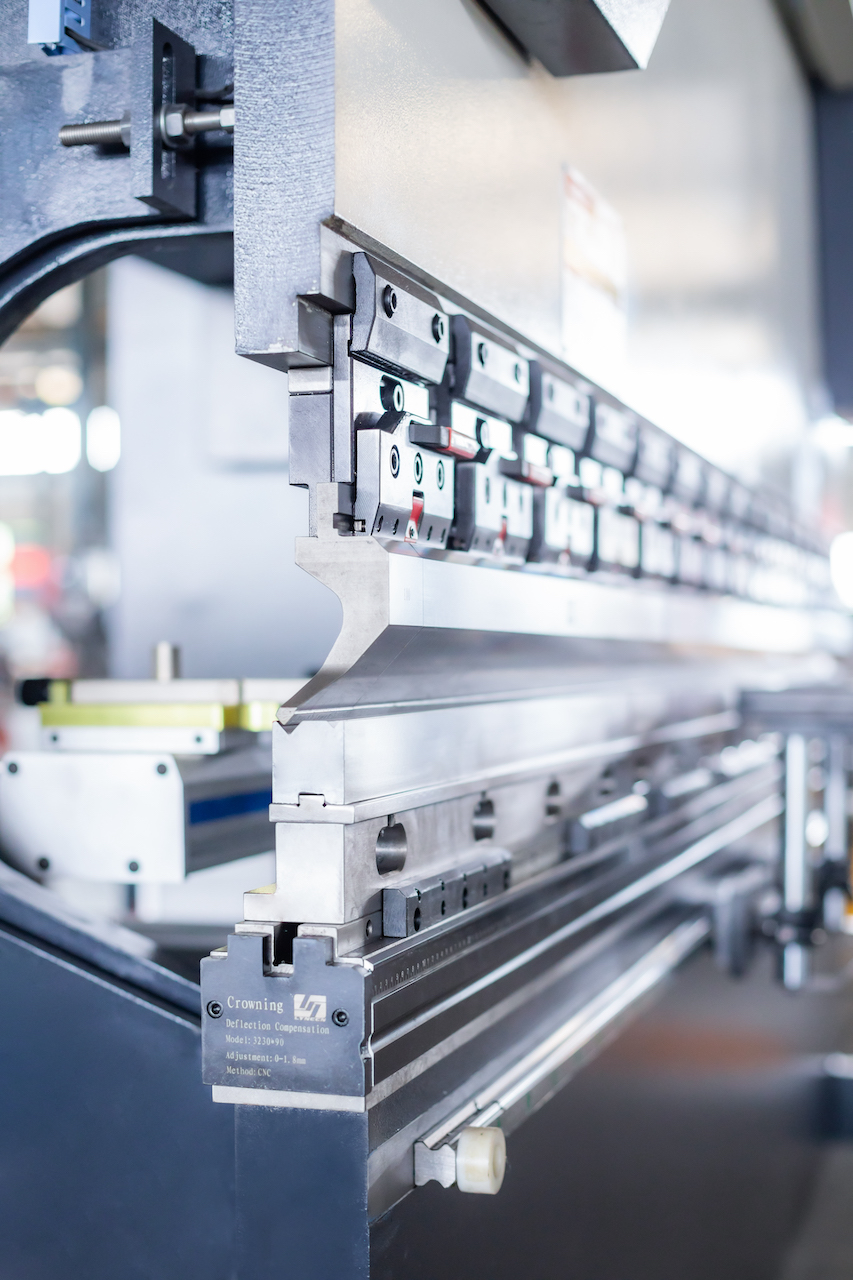 100t Hydraulische CNC-Bremspresse Krönung CNC-Abkantpresse Delem