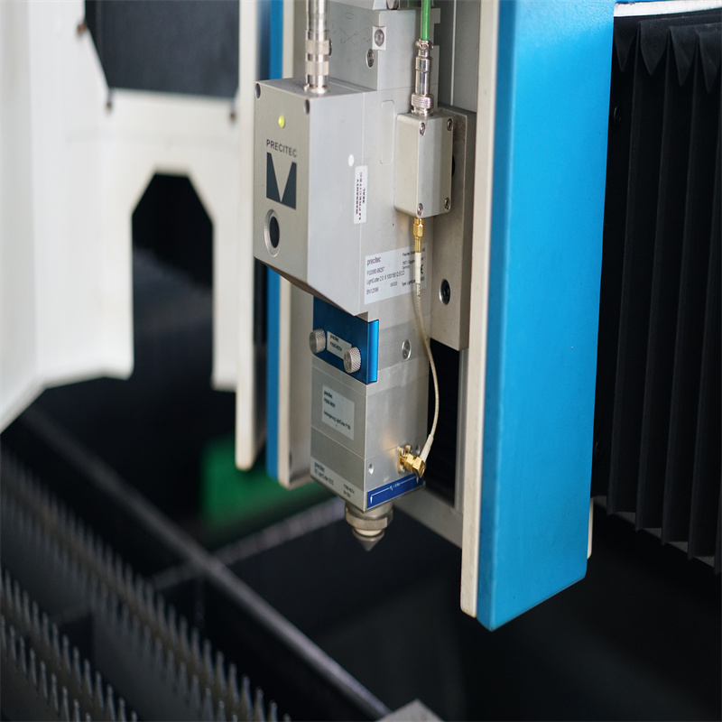 12 kW Faserlaser-Schneidemaschine für 10 mm Kohlenstoffstahl