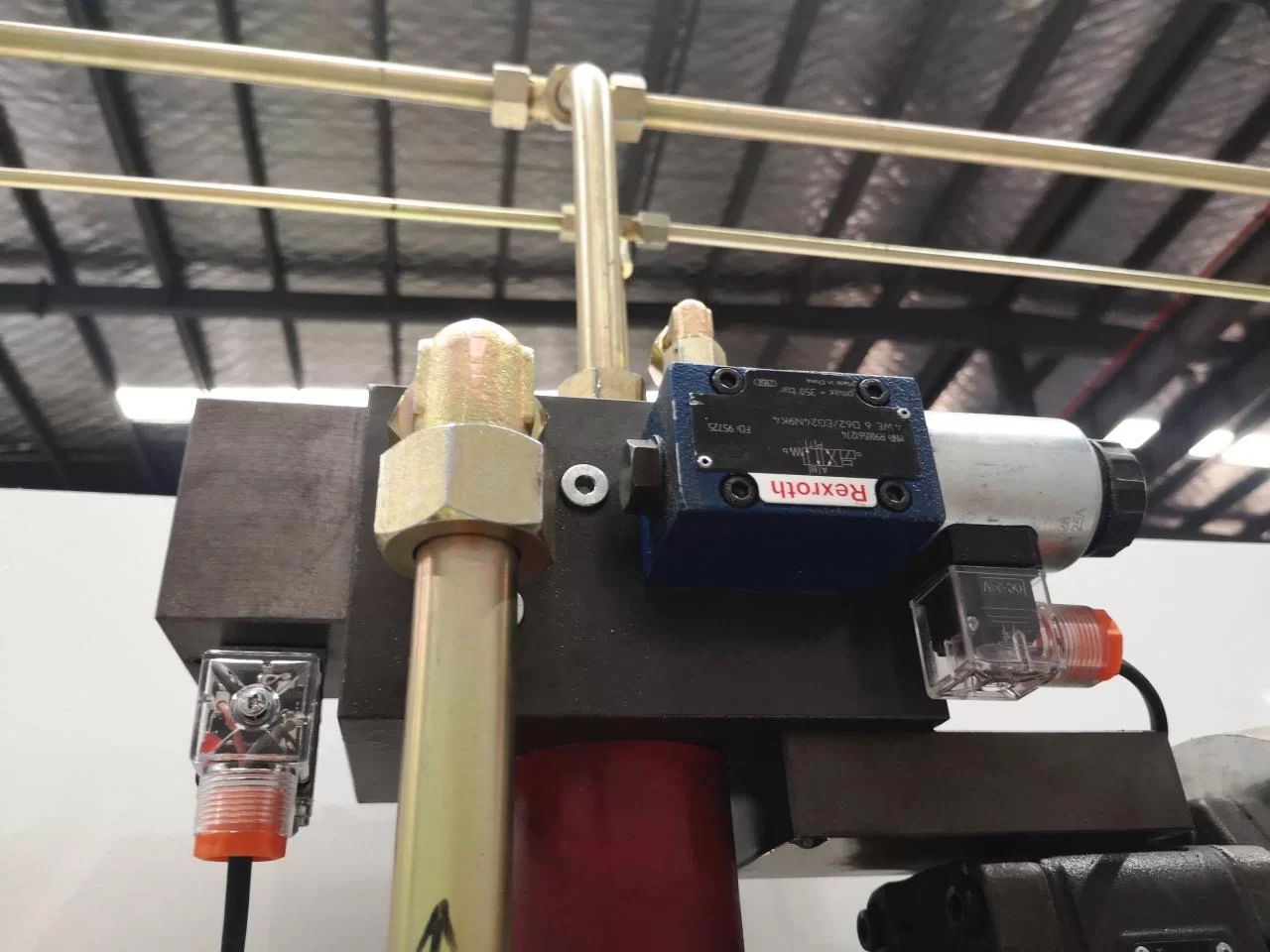 160t-4000 4-axis Cnc Hydraulic Bending Machine Press Brake 160t-4000 4-Achsen-CNC-Hydraulik-Biegemaschine Abkantpresse