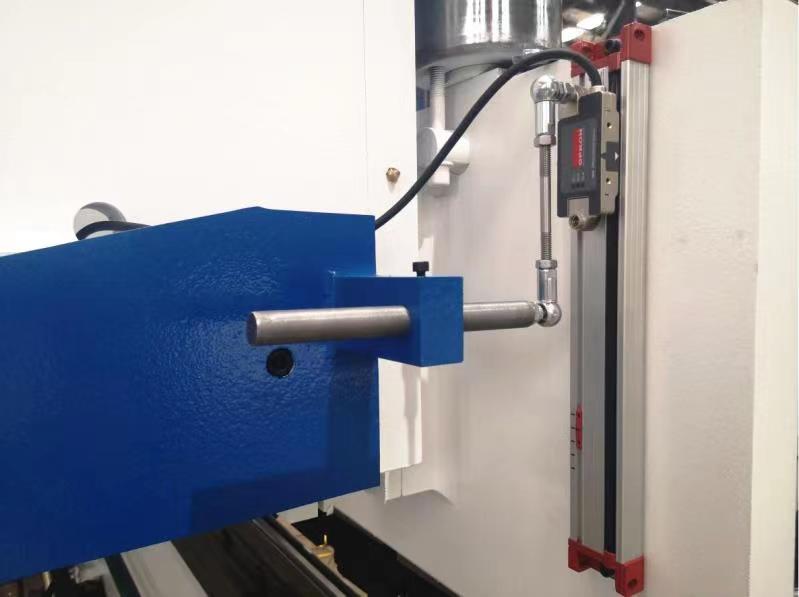 160t-4000 4-axis Cnc Hydraulic Bending Machine Press Brake 160t-4000 4-Achsen-CNC-Hydraulik-Biegemaschine Abkantpresse