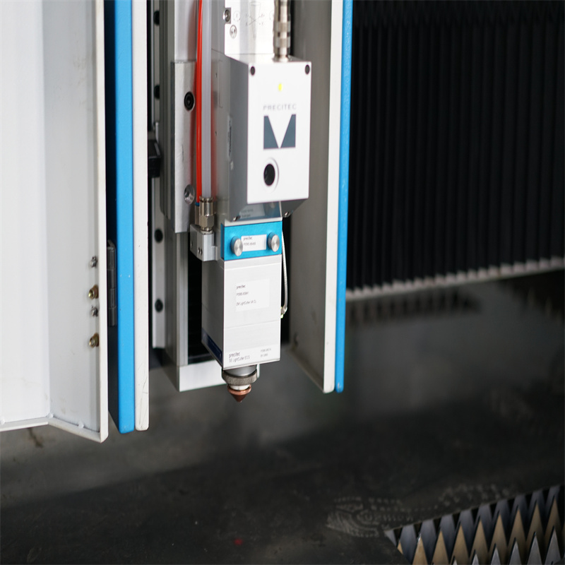 2000w Metall-Laser-Cutter Cnc-Blech-Faser-Laser-Schneidemaschine