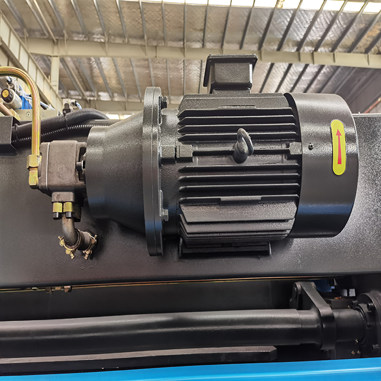 300t/4000 Hydraulic Press Brake Machine 300t/4000 Hydraulische Abkantpresse