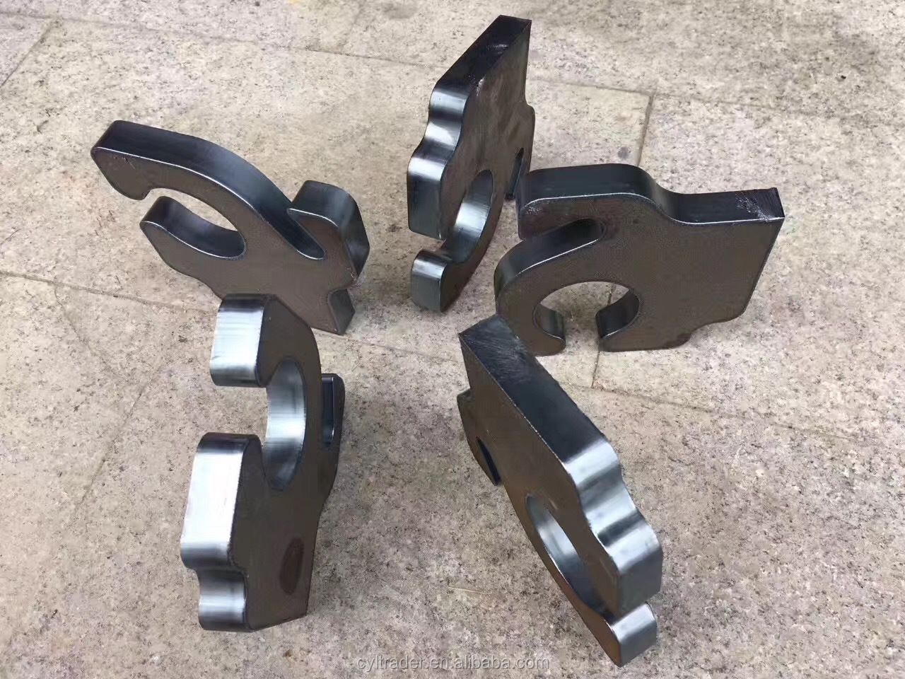 3015 4015 1kw To 6kw Cnc Fiber Laser Cutting Machine Raycus Laser Power 3015 4015 1kw bis 6kw Cnc-Faserlaser-Schneidemaschine Raycus Laser Power