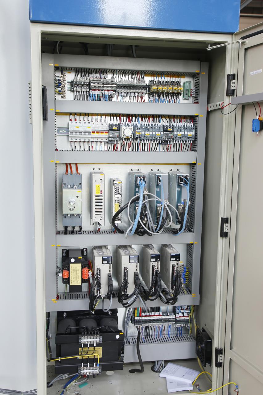 4 Axis Cnc Tandem Press Brake With Delem Da58t 2d Graphical Controller 4-Achsen-CNC-Tandem-Abkantpresse mit Delem Da58t 2D-Grafikcontroller