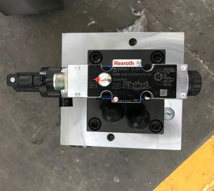 4 Axis Cnc Tandem Press Brake With Delem Da58t 2d Graphical Controller 4-Achsen-CNC-Tandem-Abkantpresse mit Delem Da58t 2D-Grafikcontroller