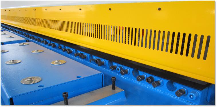 4mm Oem Qc11y-8x3200 Nc Hydraulic Guillotine Guillotine Shearing Machine 4mm Oem Qc11y-8x3200 Nc Hydraulische Guillotine-Guillotine-Schermaschine