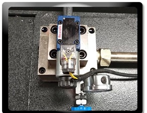 4mmx2500 Hydraulic Shearing Steel Plate Cutting Machinery Steel Plate Shear 4mmx2500 Hydraulisches Scheren von Stahlplatten-Schneidemaschinen Stahlplattenschere