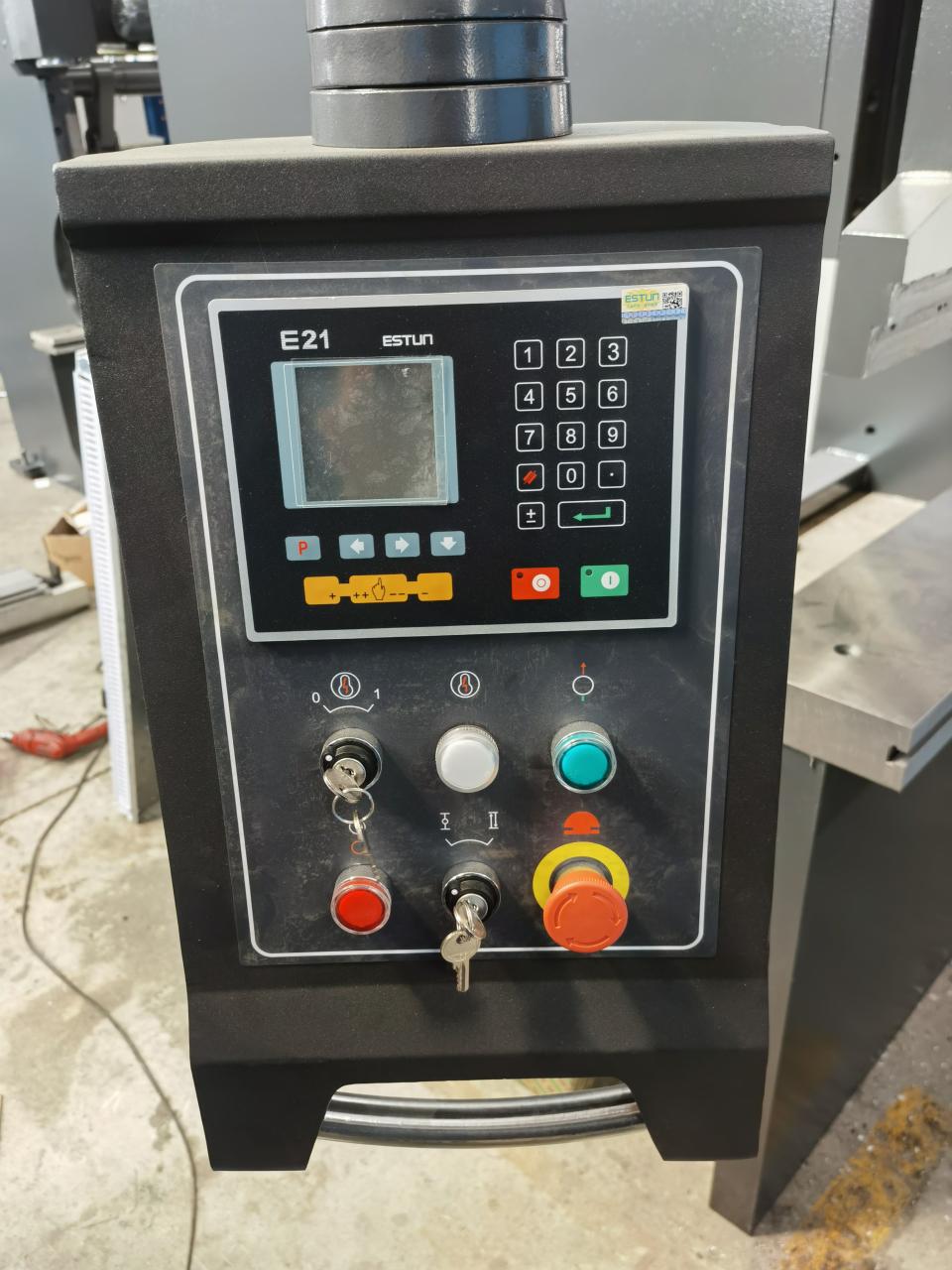 6x3200mm Edelstahlplatten-Schneidemaschine, automatische Blechschermaschine