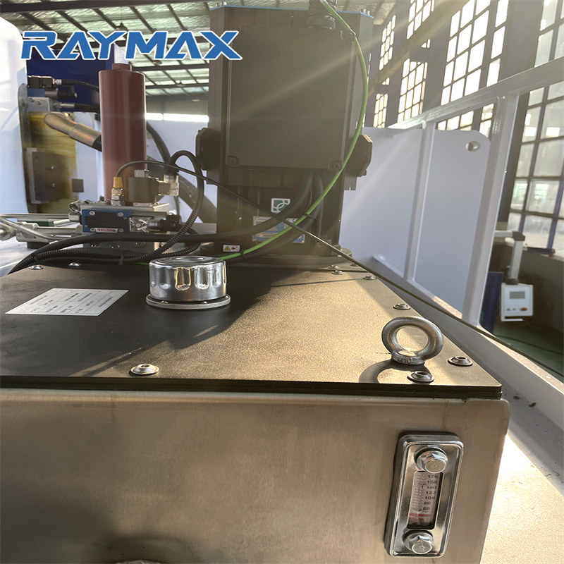 CNC-Abkantpresse mit Da52t-System