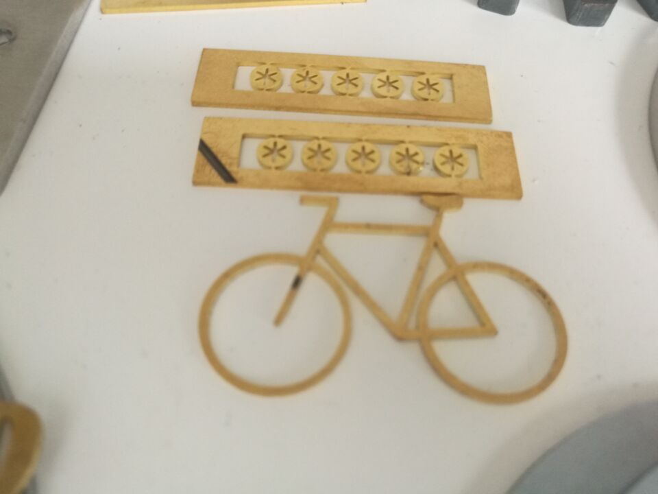 Cnc Fiber Laser Metal Cutting Machine 2000w Fiber Laser Cutting Machine CNC-Faserlaser-Metallschneidemaschine 2000w Faserlaser-Schneidemaschine