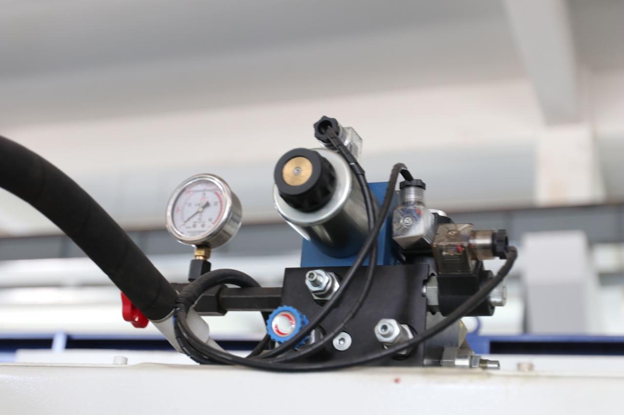 Cnc Hydraulic Press Brake Machine Bending Servo Electric Press Brake 40T Cnc Hydraulische Abkantpresse Biegemaschine Servo Elektrische Abkantpresse 40T