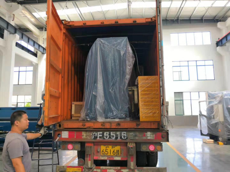 Cnc Nc Hydraulic Press Metal Guillotine Shear Machine For Carbon Stainless Steel Sheet Cnc Nc Hydraulische Presse Metall-Guillotine-Schermaschine für Kohlenstoff-Edelstahlblech