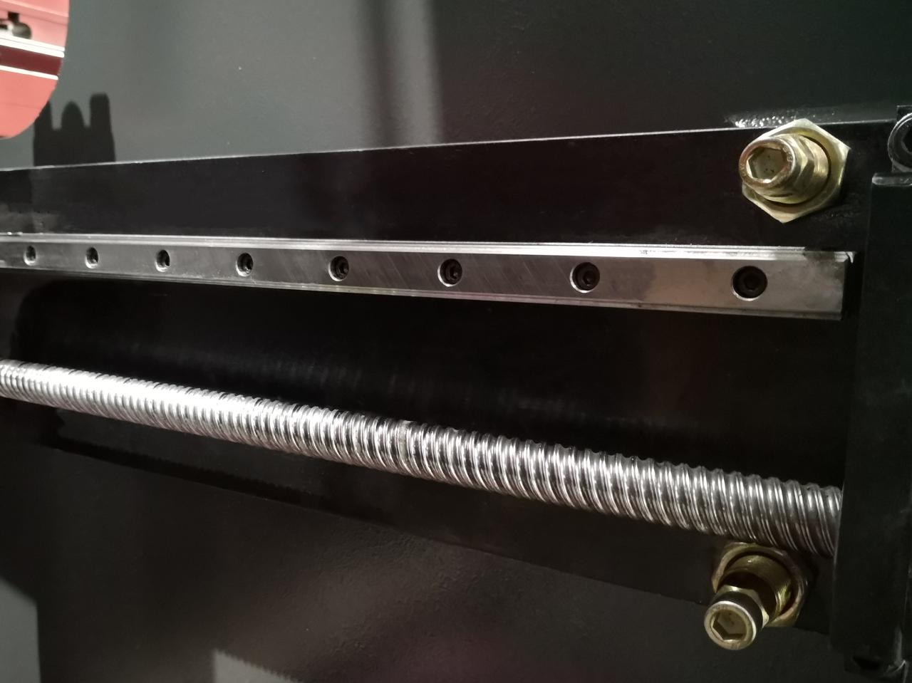 Delem Da66t 125 3+1 4+1 6+1 8+1 Cnc Hydraulic Press Brake For Metal Plate Bending Delem Da66t 125 3+1 4+1 6+1 8+1 Cnc hydraulische Abkantpresse zum Biegen von Metallplatten