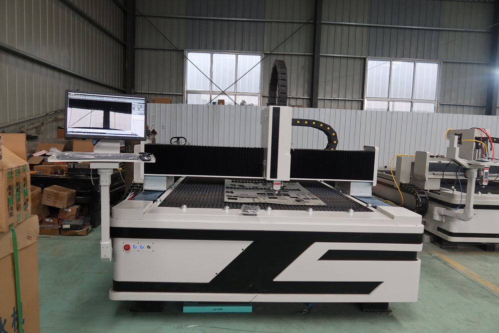 High Precision Fiber Laser Cutting Metal Stainless Steel Carbon 2000w Hochpräziser Faserlaser zum Schneiden von Metall, Edelstahl, Kohlenstoff, 2000 W
