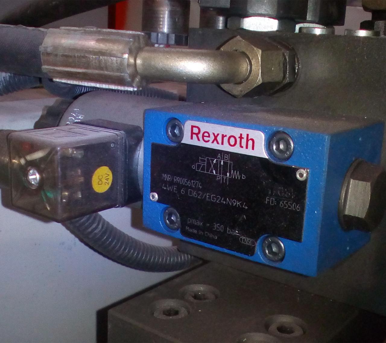 High Quality 3m Press Brake Machine Hydraulic 100 Ton For Sheet Metal Bending Hochwertige 3-m-Abkantpresse, hydraulisch, 100 Tonnen, zum Biegen von Blechen