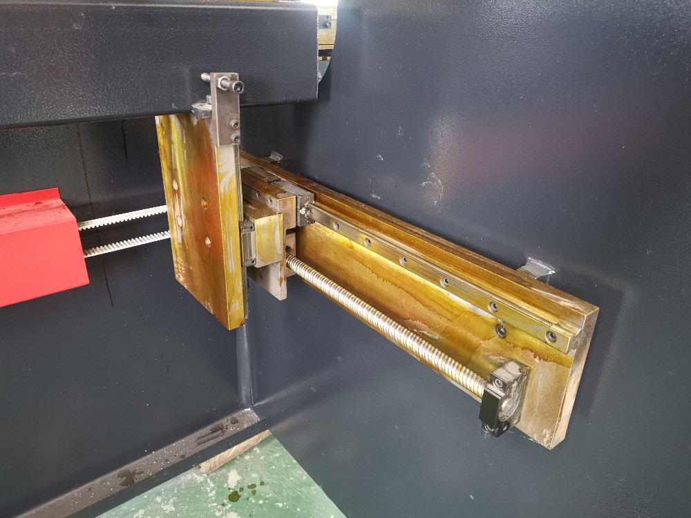 Hydraulic Stainless Steel Wc67y/k-300/6000 Mould Crowning Press Brake Hydraulische Wc67y/k-300/6000 Abkantpresse aus Edelstahl