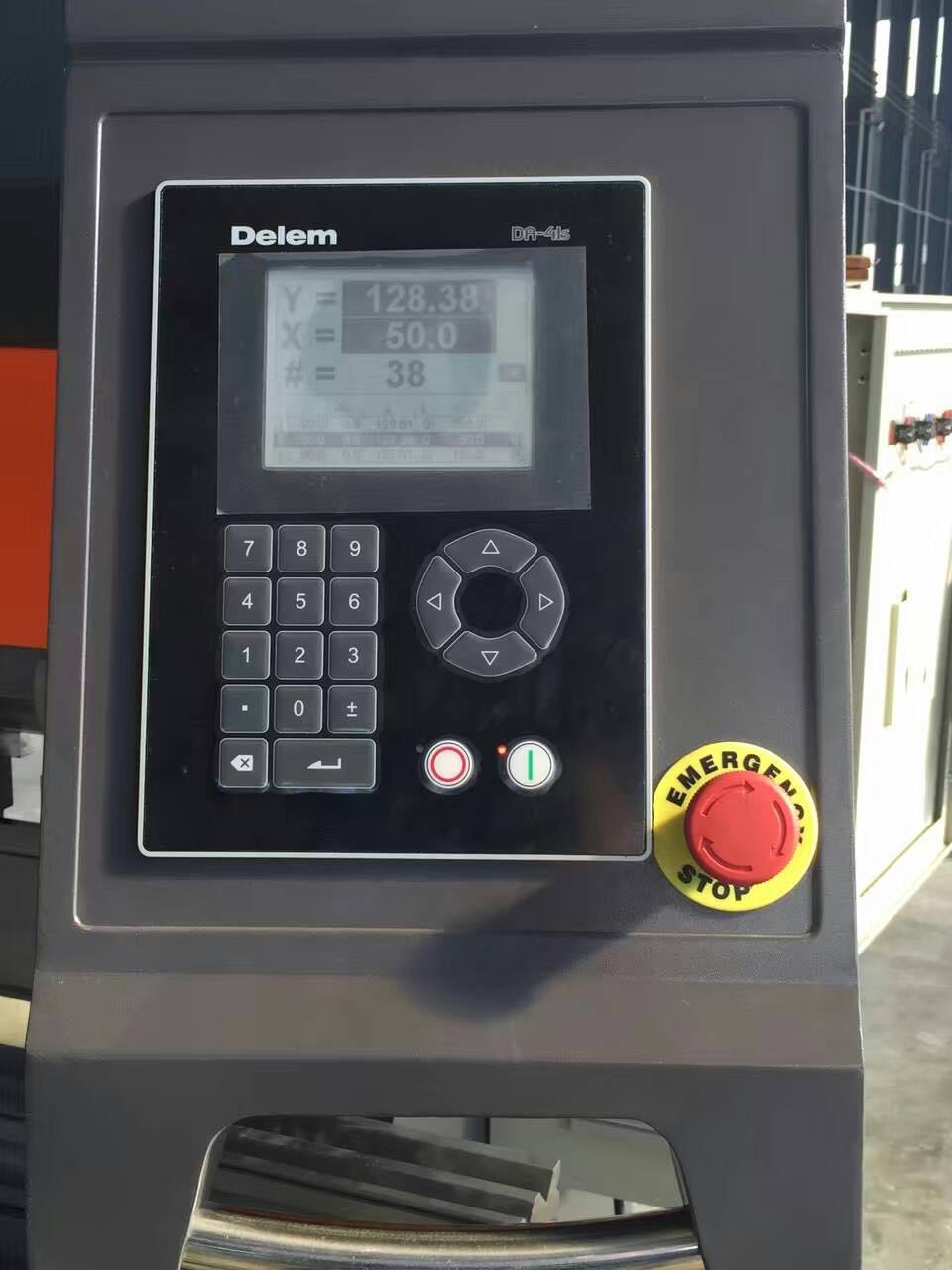 Hydraulic Stainless Steel Wc67y/k-300/6000 Mould Crowning Press Brake Hydraulische Wc67y/k-300/6000 Abkantpresse aus Edelstahl