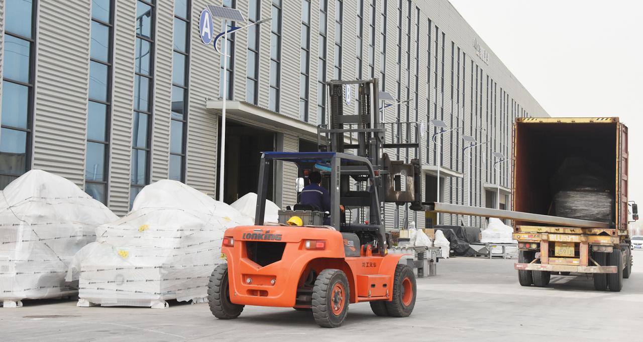 Laser Source 2000w 3000w Fiber Laser Cutting Machine Laserquelle 2000 W 3000 W Faserlaser-Schneidemaschine