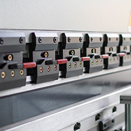 Metal Plate Press Brake Machine / CNC Hydraulic Press Brake Machine Metallplatten-Abkantpresse / CNC-Hydraulik-Abkantpresse