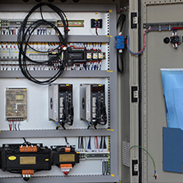 Metal Plate Press Brake Machine / CNC Hydraulic Press Brake Machine Metallplatten-Abkantpresse / CNC-Hydraulik-Abkantpresse