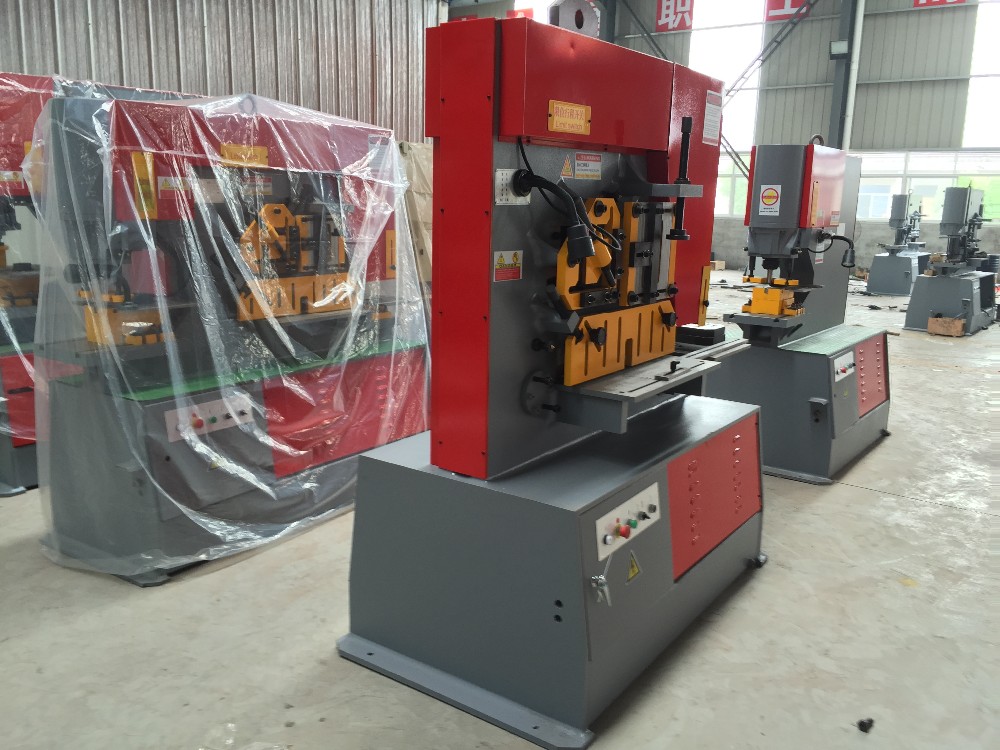 Q35y Series Multifunctional Hydraulic Iron Worker Combined Shearing And Punching Machine Kombinierte Scher- und Stanzmaschine der Q35y-Serie