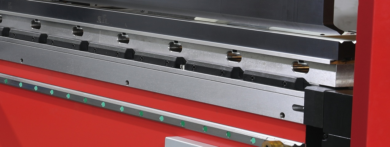 Steel Sheet Aluminum Bending Hydraulic Press Brake Machine Hydraulische Abkantpresse aus Stahlblech und Aluminium