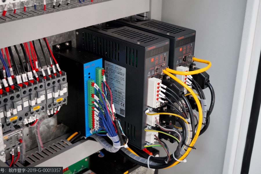 Wc67 Hydraulic Press Brake / CNC Press Bending Machine / Plate Bending Machine China Wc67 Hydraulische Abkantpresse / CNC-Pressbiegemaschine / Blechbiegemaschine China