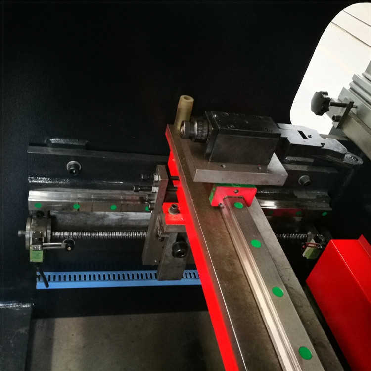 Wc67y-160 4000 Hydraulic Press Brake Cnc Metal Bending Machine For 4000mm Width Steel Wc67y-160 4000 Hydraulische Abkantpresse CNC-Metallbiegemaschine für 4000 mm breiten Stahl