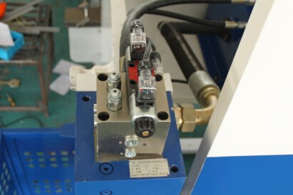 Wc67yk 80 100 160 200 Ton 3200mm E21 Nc Sheet Metal Oil Hydraulic Press Brake Price Wc67yk 80 100 160 200 Tonnen 3200 mm E21 Nc Blechöl Hydraulische Abkantpresse Preis